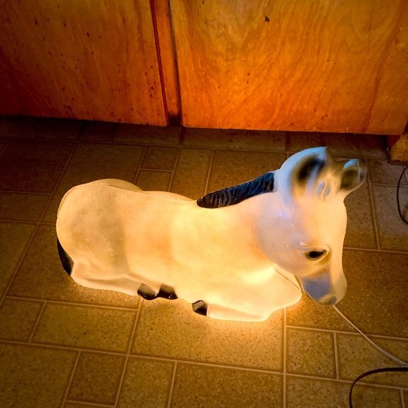 Christmas morning lighted kneeling donkey nativity scene blow molded - Picture 1 of 5